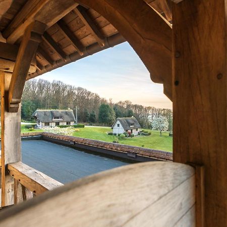 B&B Le Clos Du Phare - En Campagne Saint-Samson-de-la-Roque Bagian luar foto